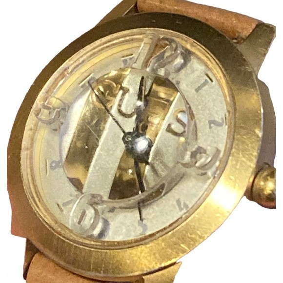 Guess women’s bubble watch with stripes and light brown leather band - Picture 11 of 12